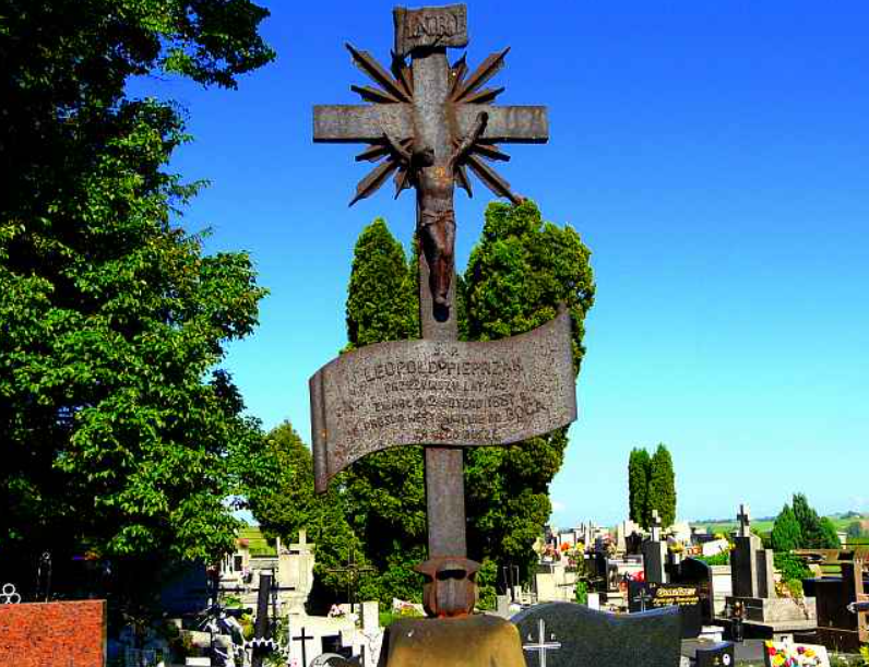 Stan grobowca z 2010 roku (źródło powstanie1863.zsi.kielce.pl)
